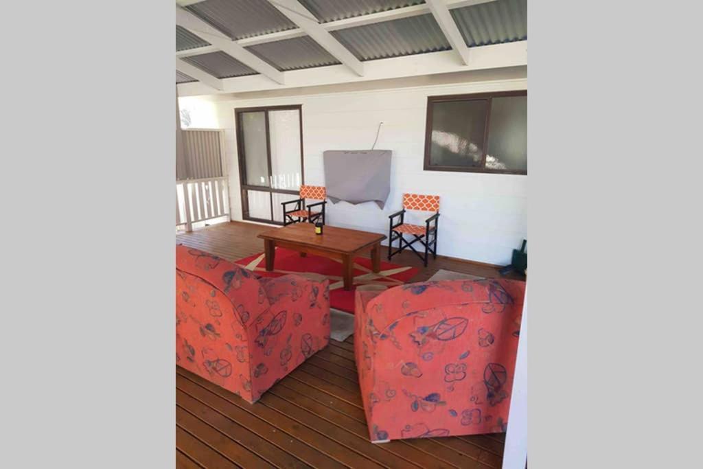 Leeward 'Tranquil Beachfront' Kingscote Exterior foto